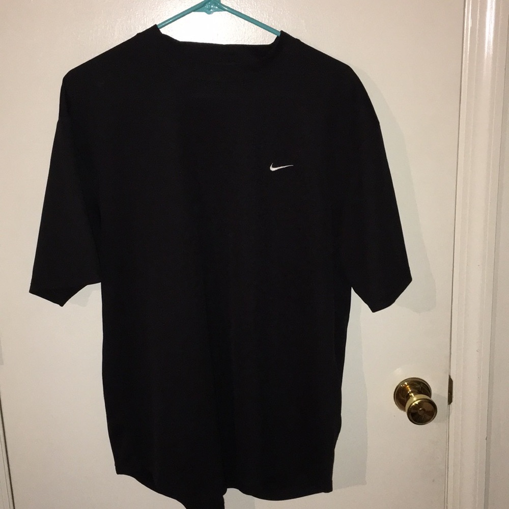 Black Nike Short Sleeve Tee